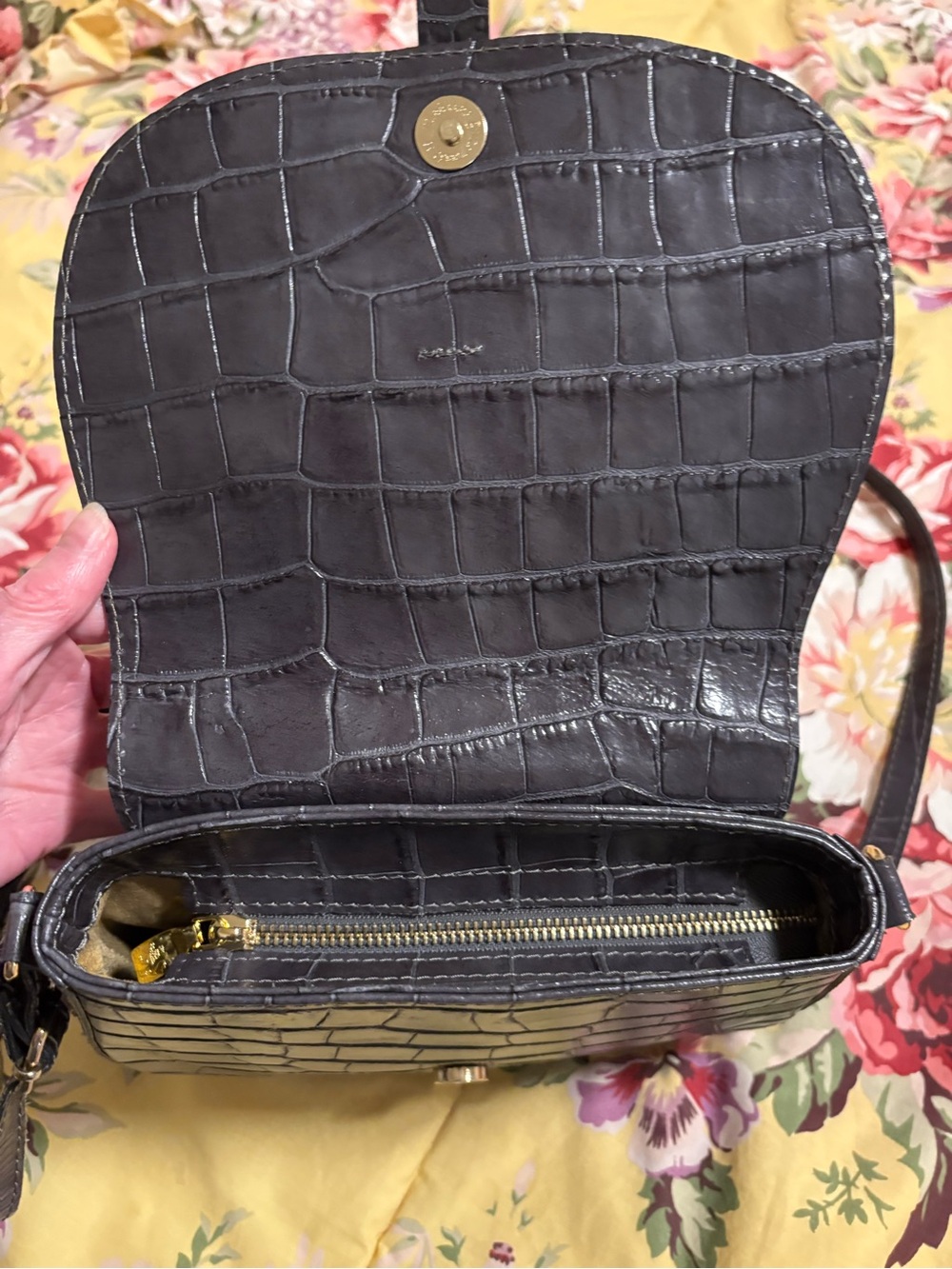 Pratesi Firenze Gunmetal Italian Crossbody Bag with  Gold Hardware - Picture 11 of 16